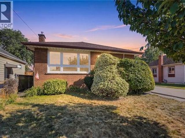 234 Normanhurst Avenue, Hamilton, ON, L8H 5N2 house for sale | Listing ID 40867 | Royal LePage