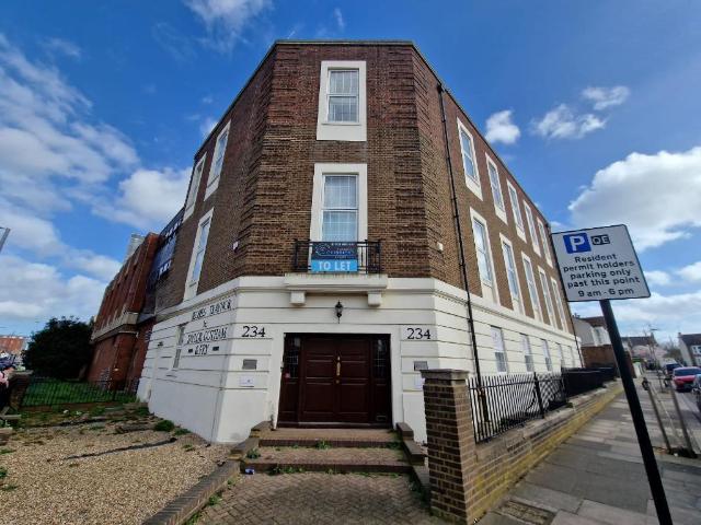 234 Southchurch Road, Southend on. 1 bed flat to rent £975 pcm £225 pw