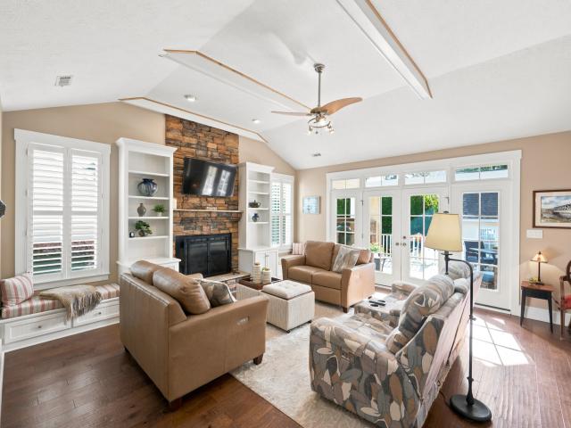 234 Pinckney Place
