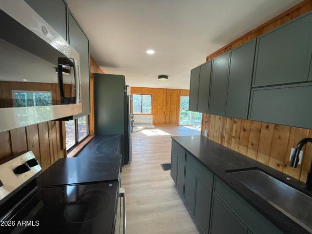 234 w kings drive