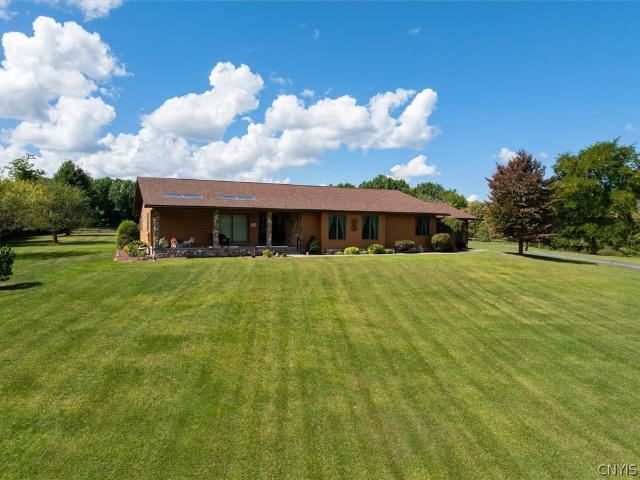 2354 Middle Rd, Oneida, NY 13409 | MLS #S1688