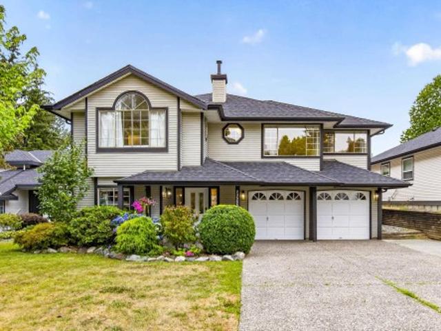 23555 Avenue, Maple Ridge, BC, V2W 1B1 Luxury House for sale | Listing ID R3147 | Royal LePage Carriage Trade Luxury Properties