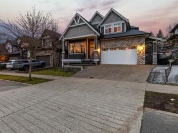 2355 Merlot Boulevard, Abbotsford, BC, V4X 0A6 house for sale | Listing ID R3103 | Royal LePage