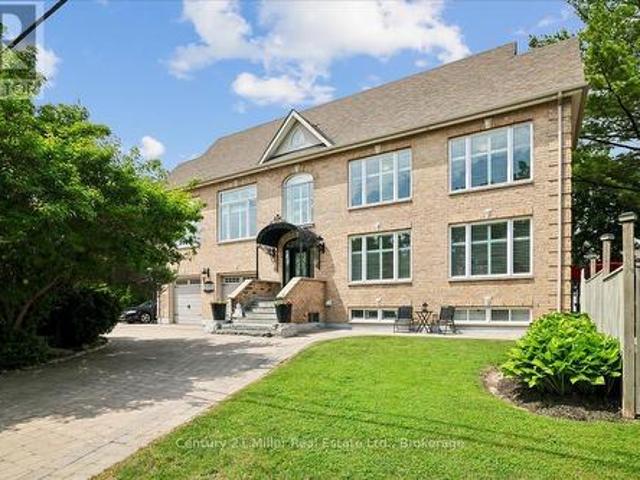 2355 Old Carriage Road, Mississauga Erindale, ON, L5C 1Y6 house for sale | Listing ID W13707 | Royal LePage