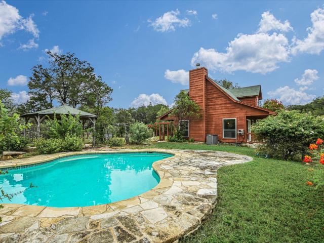 2355 Sandy Point Rd