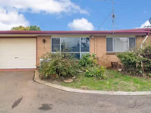 2/358 Bridge Street, Wilsonton, QLD 4350