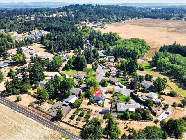 2350 nw holly pl