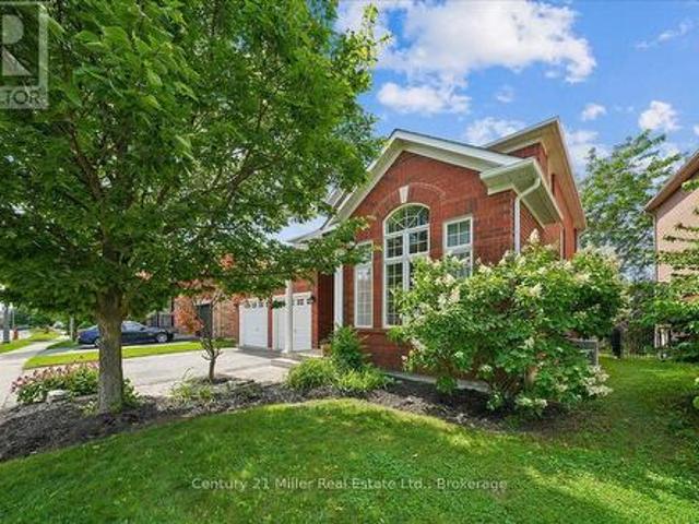 2350 Valleyridge Drive, Oakville Bc Bronte Creek, ON, L6M 5C1 house for sale | Listing ID W13683 | Royal LePage