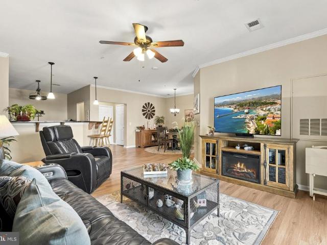 23520 F D R Boulevard # 209
