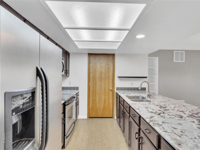 23537 Genesee Village Road