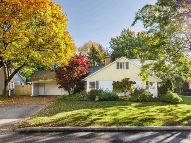 235 Av. Claude, Dorval, QC, H9S 3B1 house for sale | Listing ID 16840 | Royal LePage