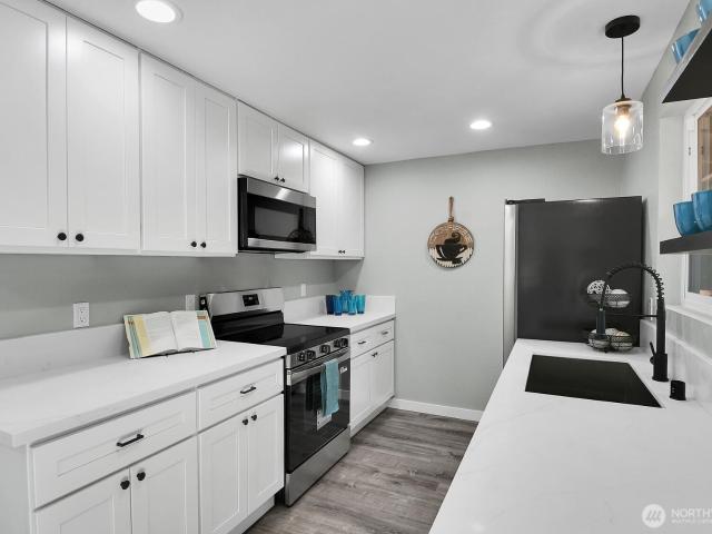 235 Dennis Street SW