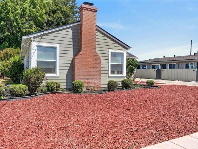 235 E Romie Lane