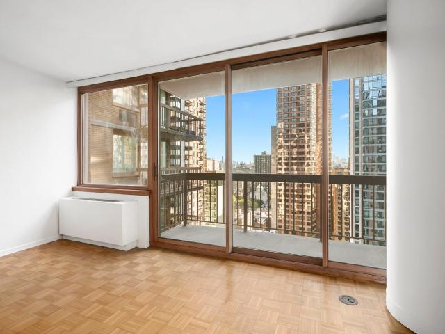 235 East 40th Street, New York, NY