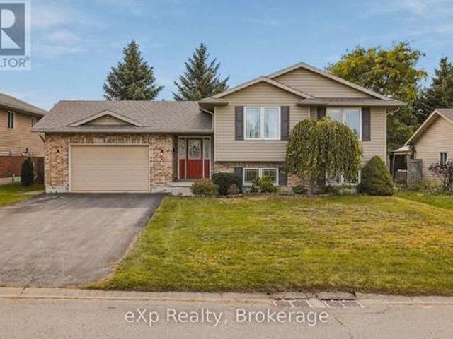 235 Kenzie Road, Wellington North Mount Forest, ON, N0G 2L2 house for sale | Listing ID X13838 | Royal LePage