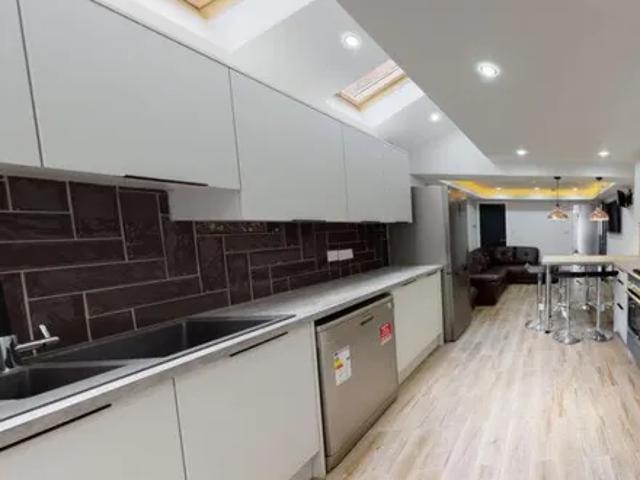 235 Hubert Road, Stirchley, B29 6ES, United Kingdom | 6 bed house for rent #134170561 | Rentberry