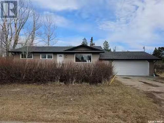 235 James Street, Kisbey, SK, S0C 1L0 house for sale Listin.