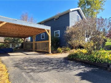 235 Lake Road