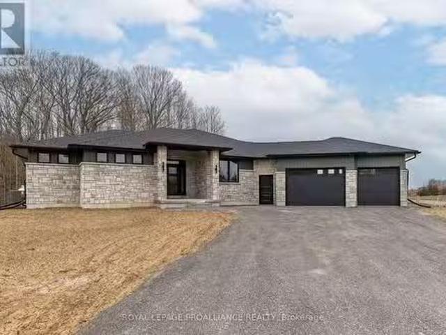 235 Michael'S Way, Prince Edward County Ameliasburgh, ON, K0.