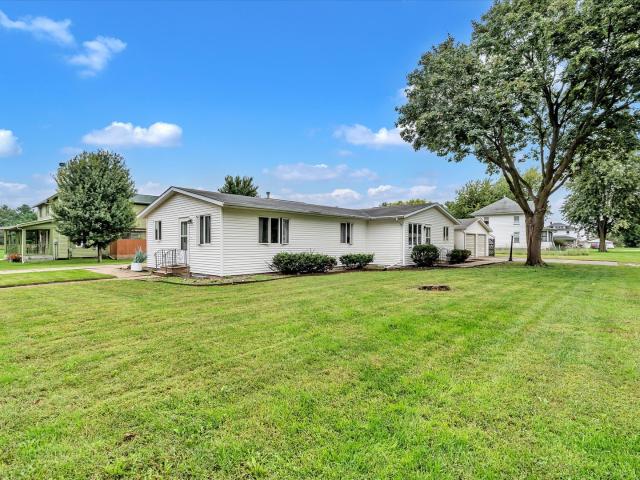 235 SE 3rd Street