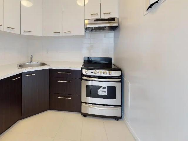 235 Sherbrooke