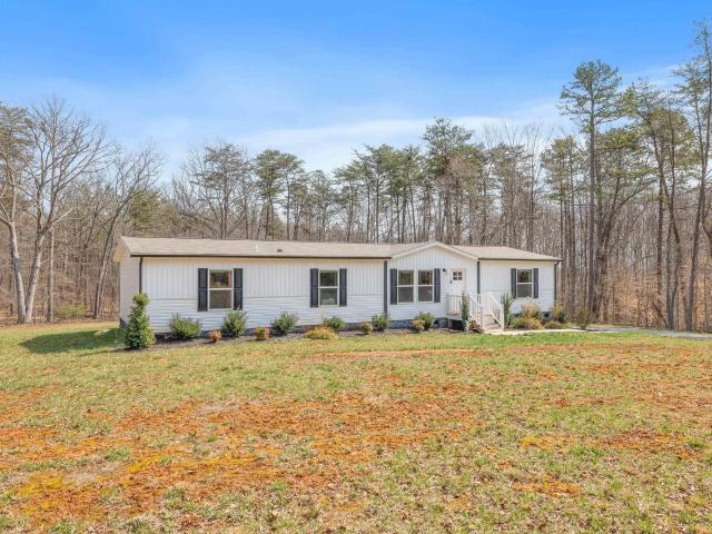 235 Shores Rd, Palmyra, VA 22963 | MLS #674352