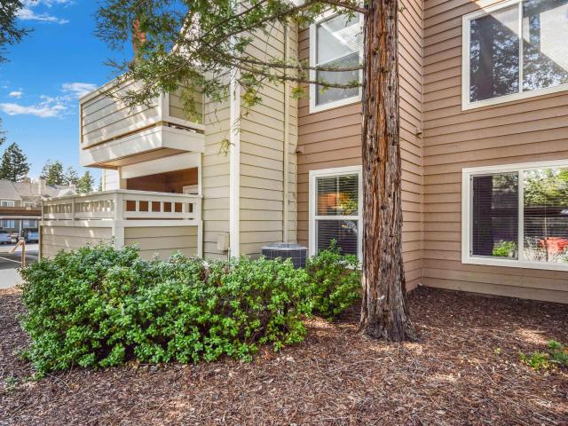 235 Reflections Dr 11