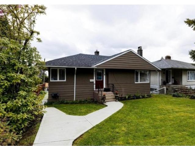 235 27Th Street W, North Vancouver, BC, V7N 2H3 house for sale | Listing ID R3164 | Royal LePage