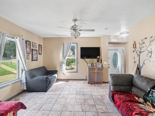 235 W 2nd Street