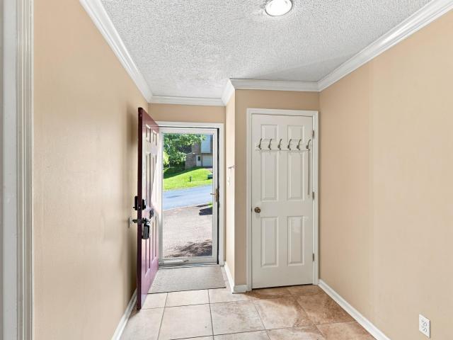 235 Woodcastle Dr
