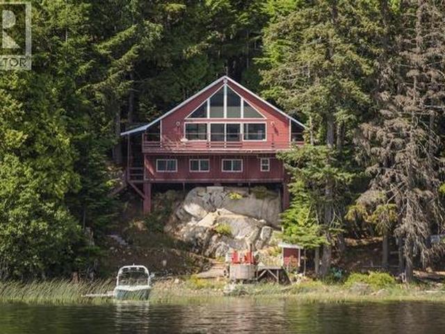 2364 Catt Point Road, Terrace, BC, V8G 4V1 house for sale | Listing ID R3135 | Royal LePage