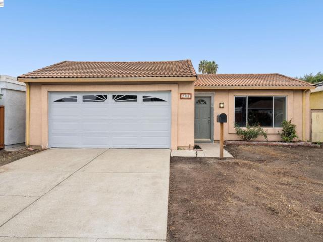 2364 Goldcrest Cir