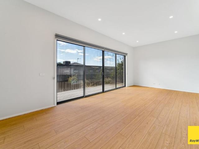 23/65 Thunder Street