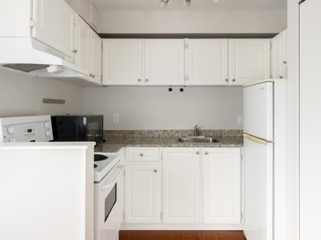 2365 West 5th Ave 3rd Floor, Vancouver | Birds Nest Properties