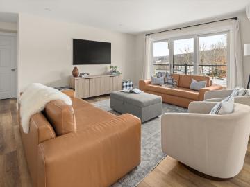 2366 Mountain Road 4, Stowe, US, VT