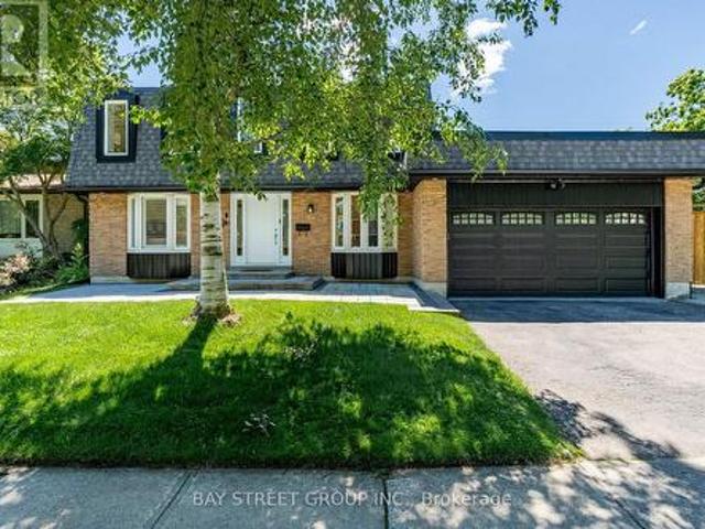 2366 Devon Road, Oakville, ON, L6J 5T6 house for sale | Listing ID W13550 | Royal LePage