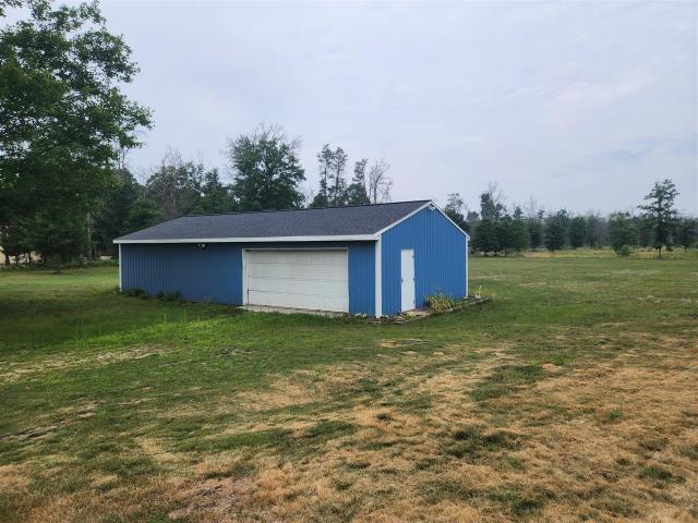 2368 E 10 Mile Road