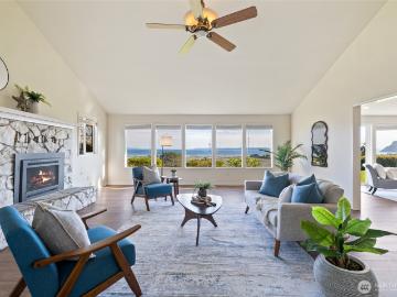 2368 Soundview Drive