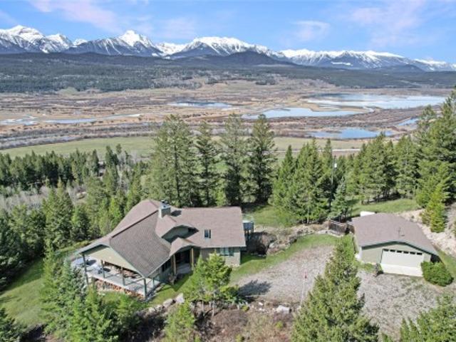 2360/238 Highway, Spillimacheen, BC, V0A 1P0 Luxury House for sale | Listing ID 10400 | Royal LePage Carriage Trade Luxury Properties