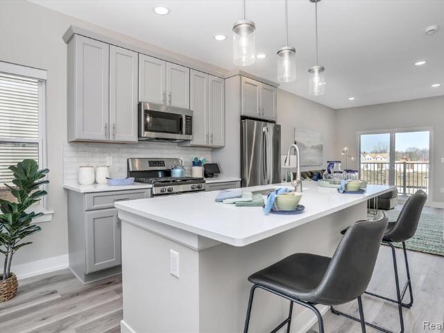 23606 Parkview Lane # 22