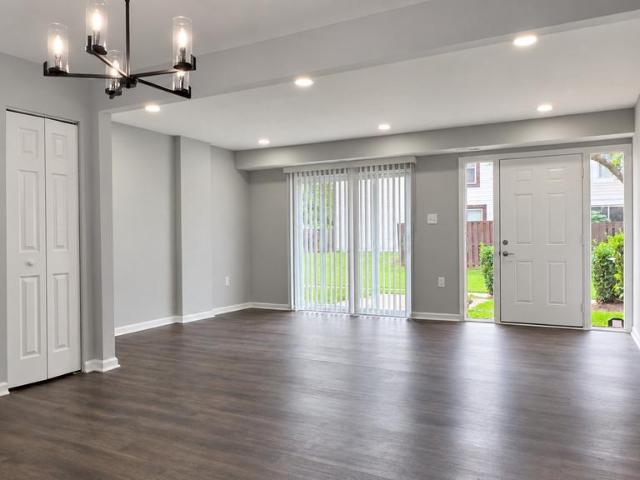 2360 Sun Valley Circle # 2 GH