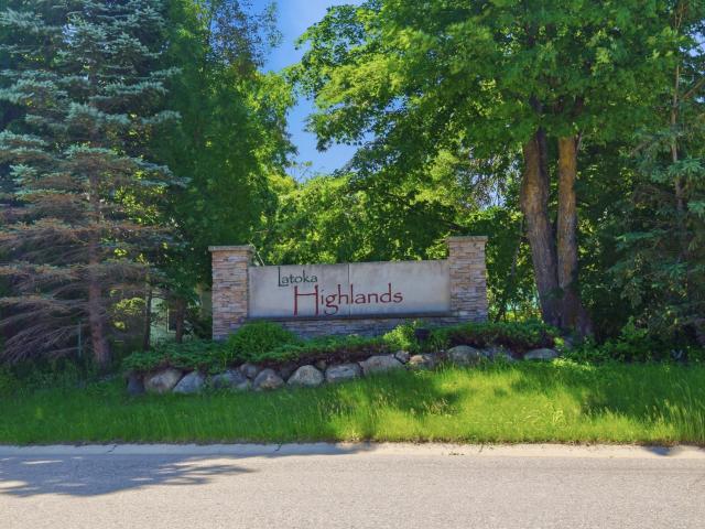 2361 Highland Trail SW