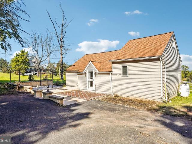 2362 Bergey Road