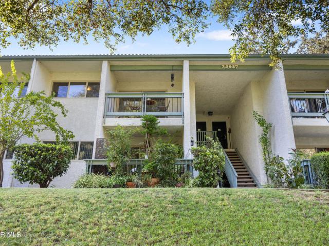 23637 Park Capri, Unit 36, Calabasas, CA 91302 | MLS #SR26144