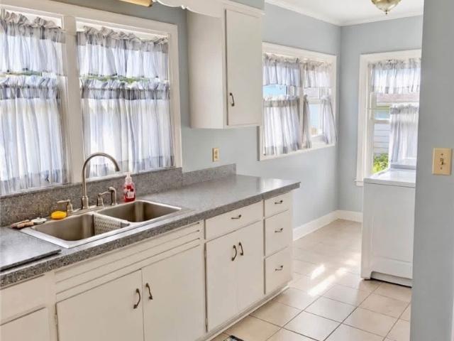 236 3rd Street NW