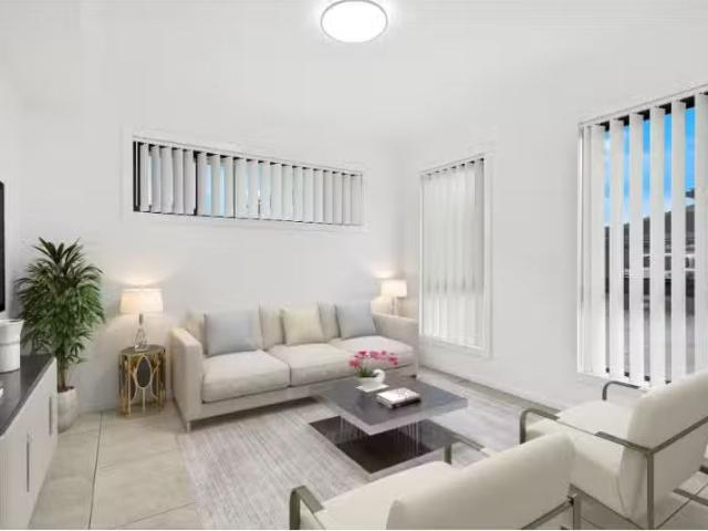 2/36 38 Gerongar Crescent, Haywards Bay Townhouse for rent Li.