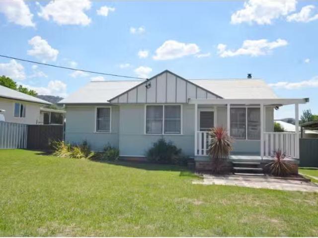 236 Church Street, MUDGEE House for rent Listed by Chloe Brow.