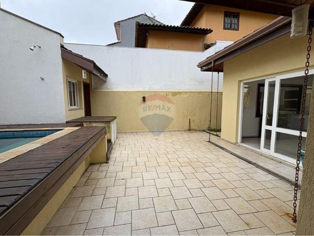 236 Área Útil Casa de Condomínio Alugar, 3 Dormitórios localizado em Aruã, Mogi das Cruzes, São Paulo, 08771254 | Brasil