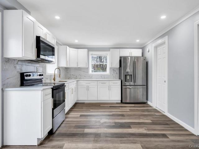 236 Forest Road W