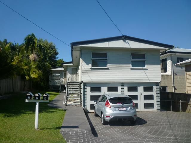 2/36 Luxworth Street